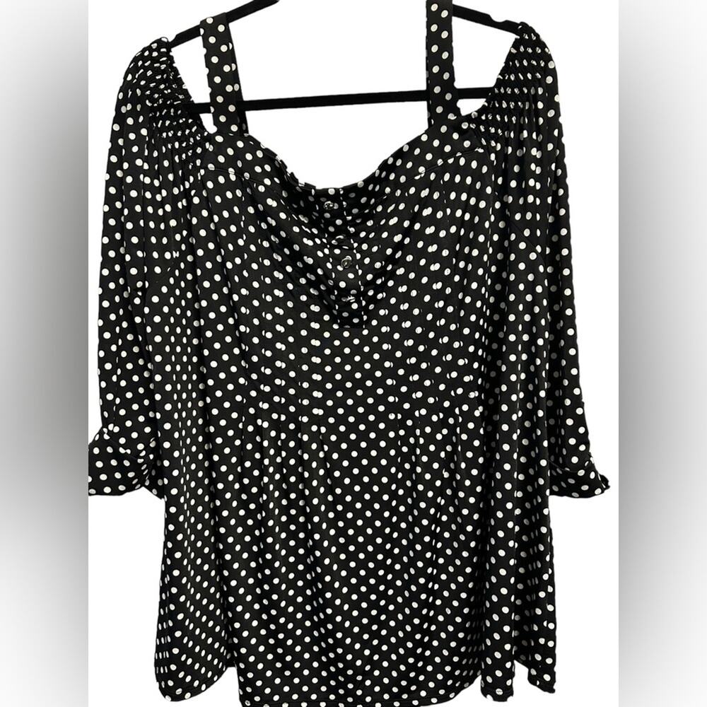 Cocomo Woman Off Shoulder Top